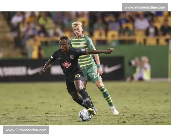 高清足球赛事直播APP下载指南畅享全球赛场精彩即时比分数据分析权威解说 - 副本 (139) - 副本 - 副本 - 副本 - 副本 - 副本